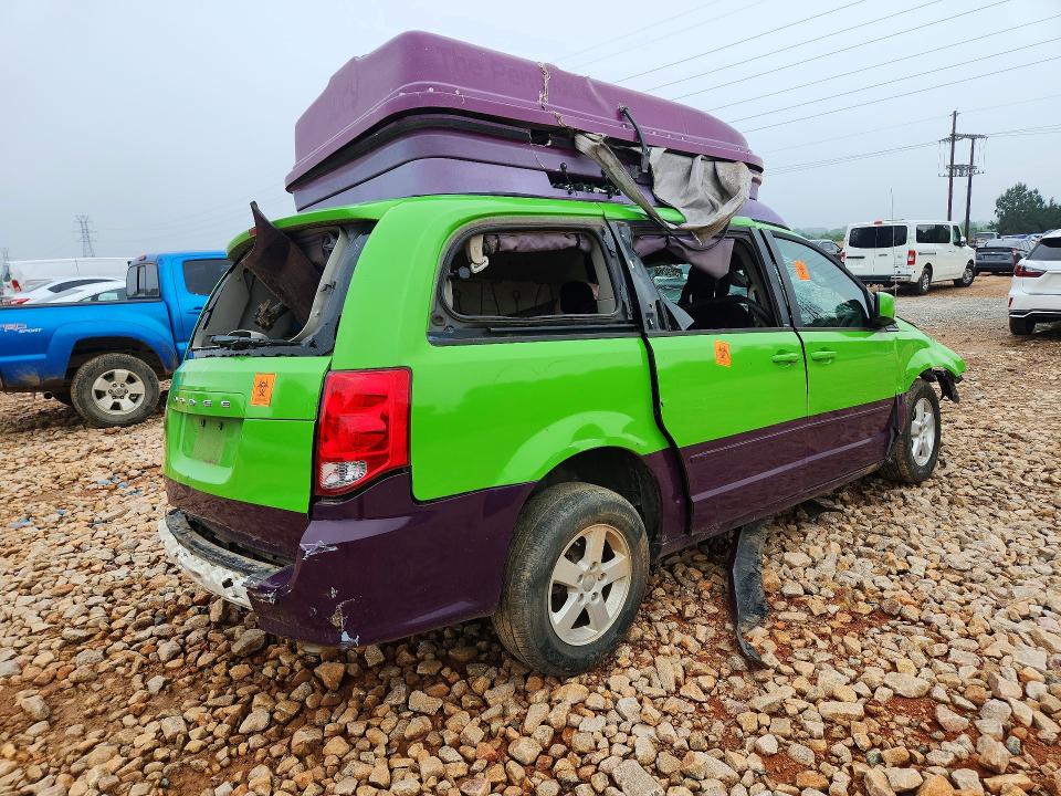 Photo 3 from auction – 2012 DODGE GRAND CARAVAN with VIN 2C4RDGCG5CR242872
