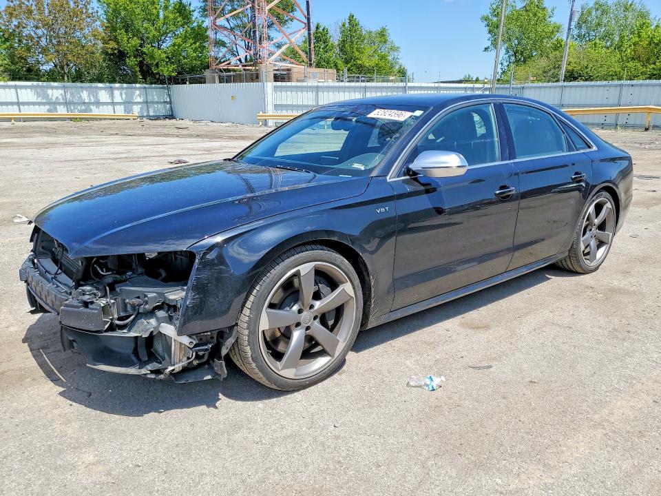 2013 AUDI S8 - Търг №52824596
