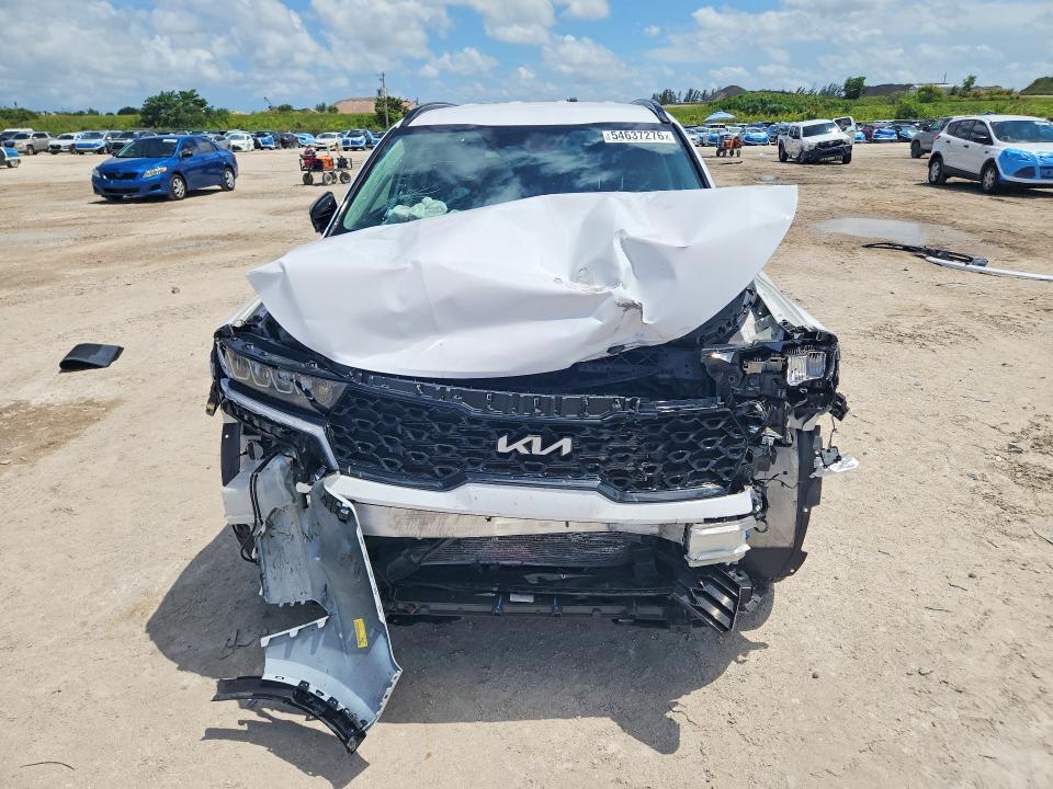 Photo 5 from auction – 2022 KIA SORENTO with VIN 5XYRL4LC0NG115338