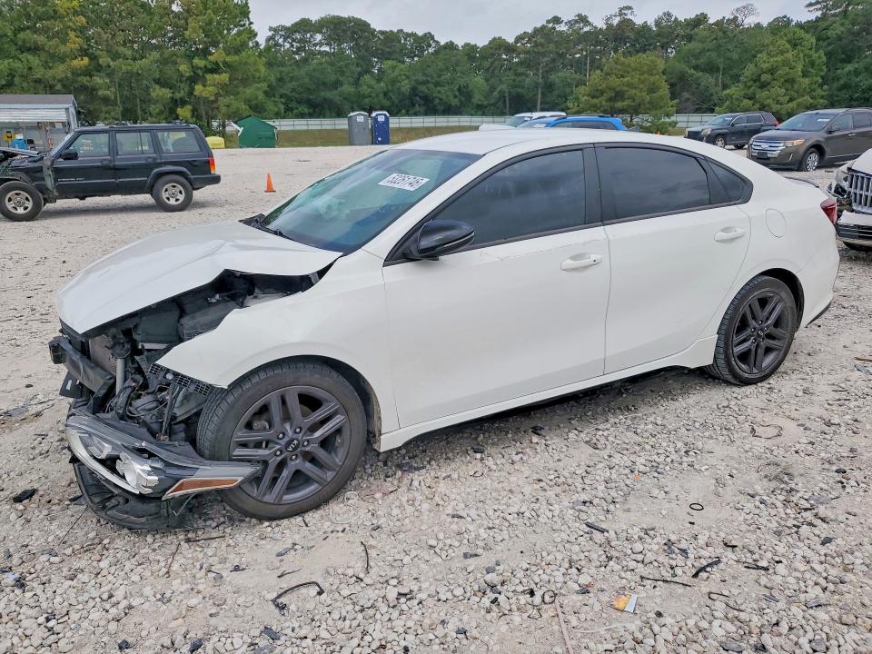 KIA FORTE 2021 with VIN 3KPF34AD5ME329591 - Photo from auction