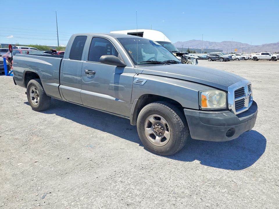 Photo 4 from auction – 2005 DODGE DAKOTA with VIN 1D7HE22K65S186918