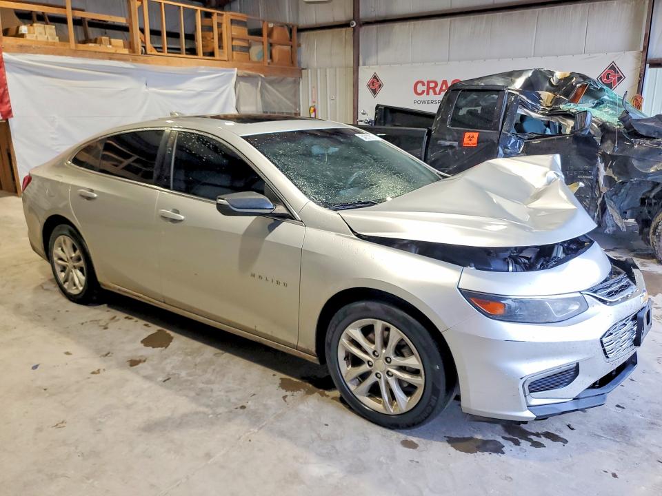 Photo 4 from auction – 2018 CHEVROLET MALIBU with VIN 1G1ZD5ST5JF143503