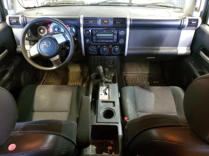 Photo 8 from auction – 2007 TOYOTA FJ CRUISER with VIN JTEBU11F870043450