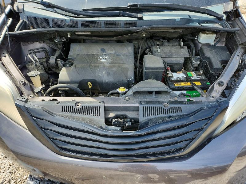 Photo 12 from auction – 2014 TOYOTA SIENNA with VIN 5TDZK3DCXES493438