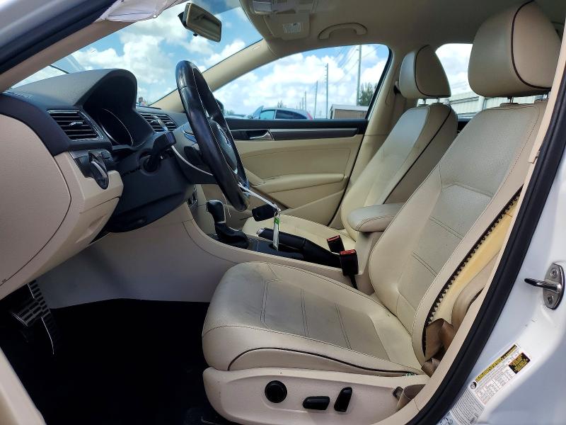 Photo 7 from auction – 2017 VOLKSWAGEN PASSAT with VIN 1VWDT7A34HC039255