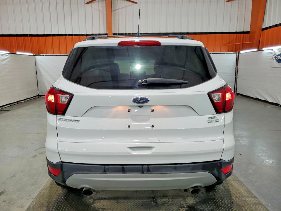Photo 6 from auction – 2019 FORD ESCAPE with VIN 1FMCU0HD0KUC40956