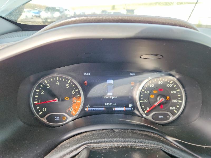 Photo 9 from auction – 2018 JEEP RENEGADE with VIN ZACCJBCB1JPH87779