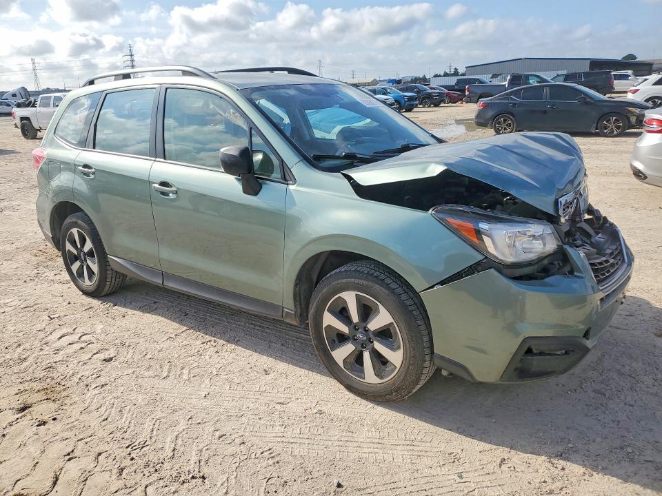 Снимка 4 от търг – 2017 SUBARU FORESTER с VIN JF2SJABC3HH442966