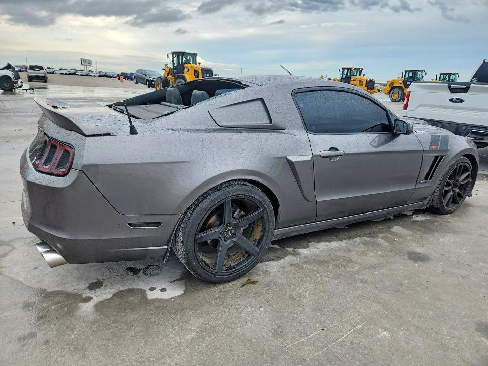 Photo 3 from auction – 2014 FORD MUSTANG with VIN 1ZVBP8CF2E5234800