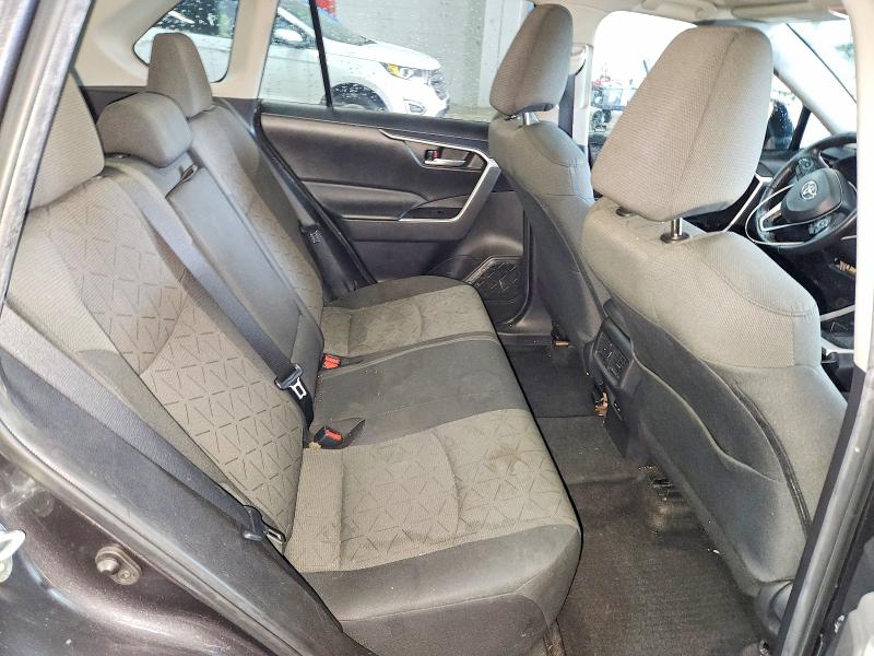 Photo 11 from auction – 2023 TOYOTA RAV4 with VIN 2T3P1RFV0PC367068