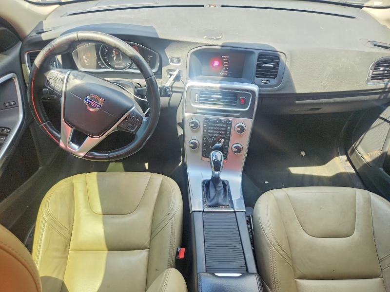 Photo 8 from auction – 2018 VOLVO V60 with VIN YV140MELXJ2389290