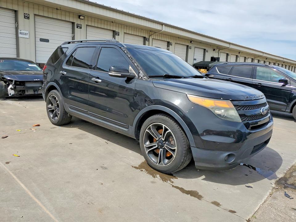 Photo 4 from auction – 2014 FORD EXPLORER with VIN 1FM5K8GT5EGB61680