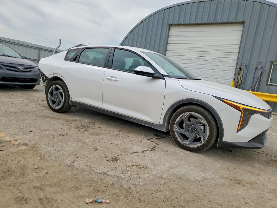 Photo 4 from auction – 2025 KIA K4 with VIN 3KPFU4DE1SE229504