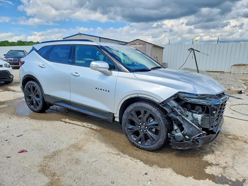 Снимка 4 от търг – 2021 CHEVROLET BLAZER с VIN 3GNKBKRS7MS561269