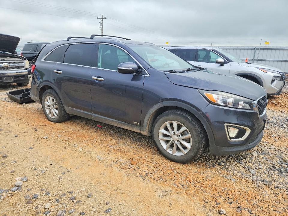 Photo 4 from auction – 2017 KIA SORENTO with VIN 5XYPGDA34HG191390