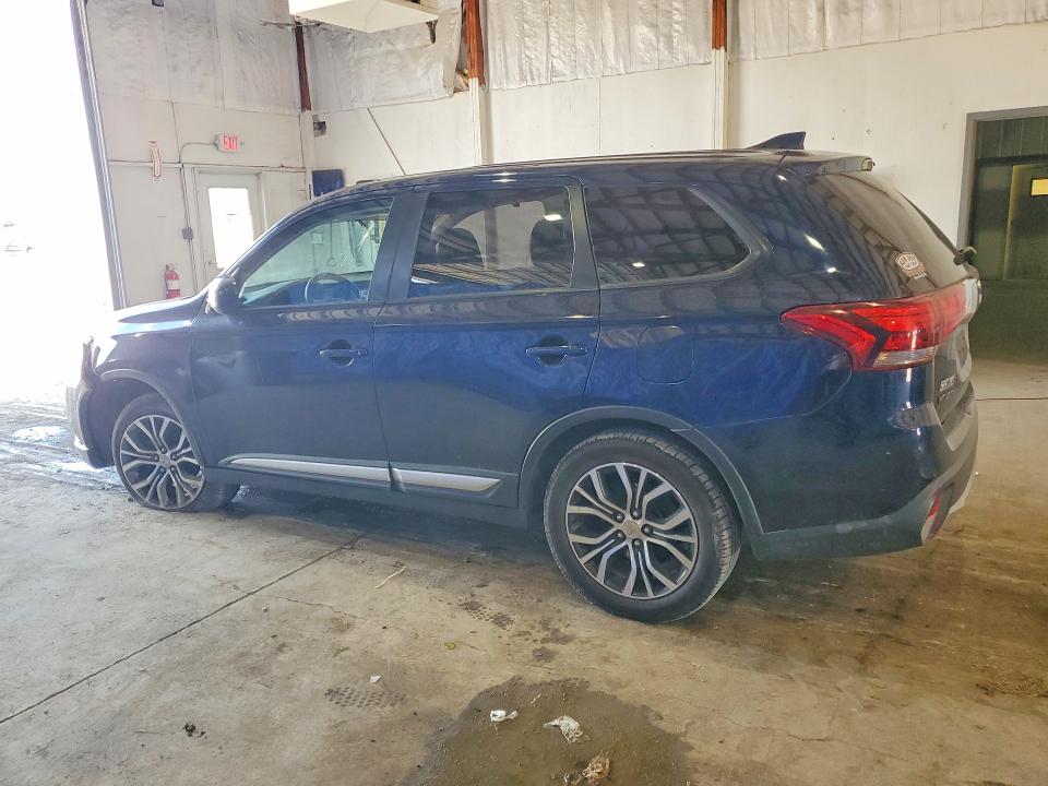 Zdjęcie 2 z aukcji – 2018 MITSUBISHI OUTLANDER z VIN JA4AZ3A35JZ056981