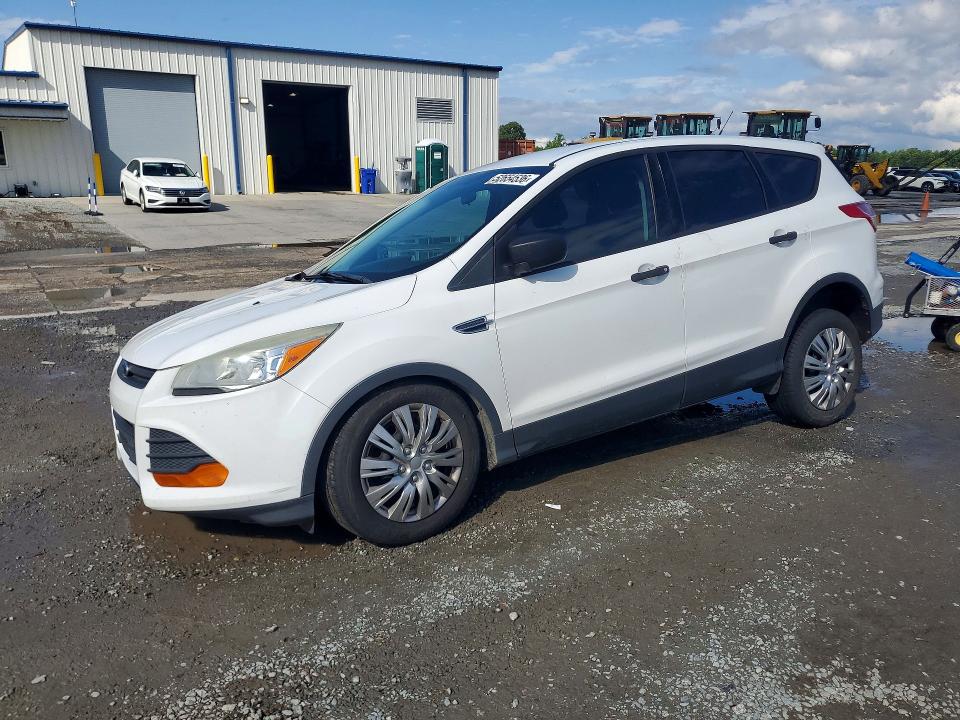 FORD ESCAPE 2015 with VIN 1FMCU0F72FUB00667 - Photo from auction