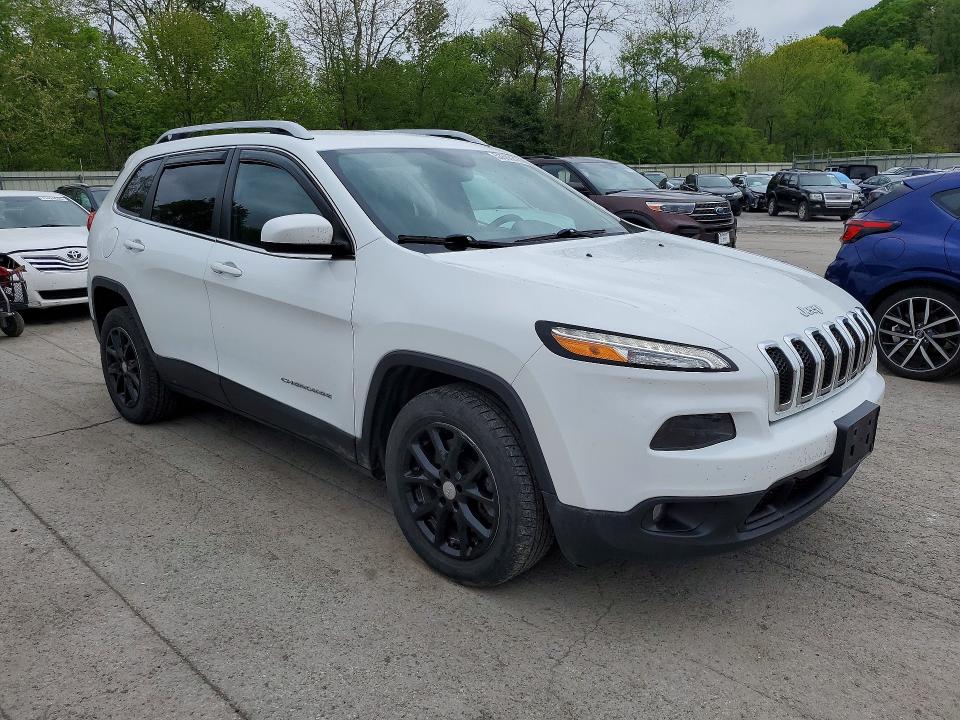 Photo 4 from auction – 2017 JEEP CHEROKEE with VIN 1C4PJLCB1HW643928