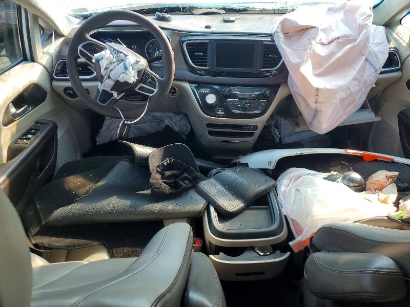 Photo 8 from auction – 2020 CHRYSLER VOYAGER with VIN 2C4RC1DG4LR163594