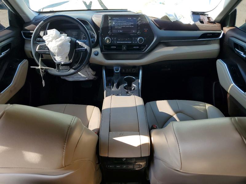 Photo 8 from auction – 2022 TOYOTA HIGHLANDER with VIN 5TDGZRAH2NS539737