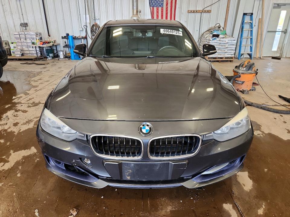 Photo 5 from auction – 2012 BMW 328 with VIN WBA3A5C55CF257328