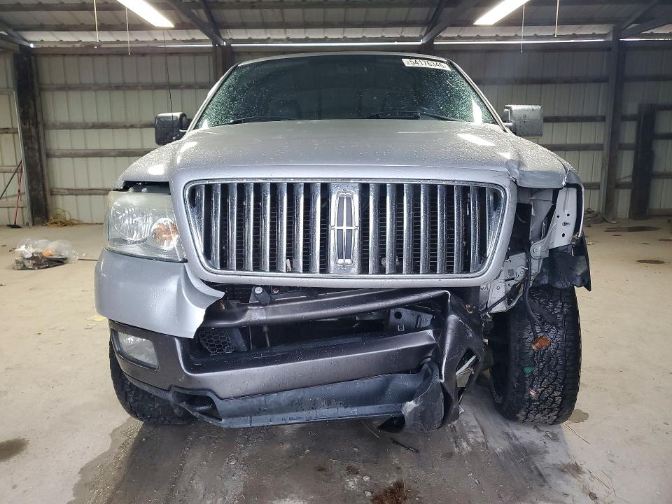 Photo 5 from auction – 2004 FORD F150 with VIN 1FTPX04524KB75957