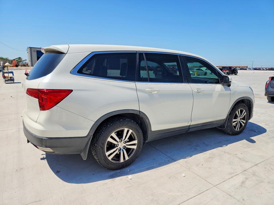 Photo 3 from auction – 2017 HONDA PILOT with VIN 5FNYF5H31HB012166