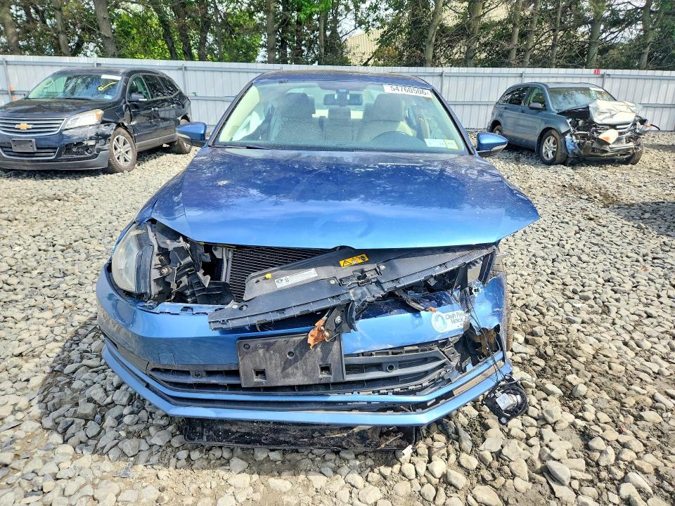 Photo 5 from auction – 2016 VOLKSWAGEN JETTA with VIN 3VW637AJ3GM419563