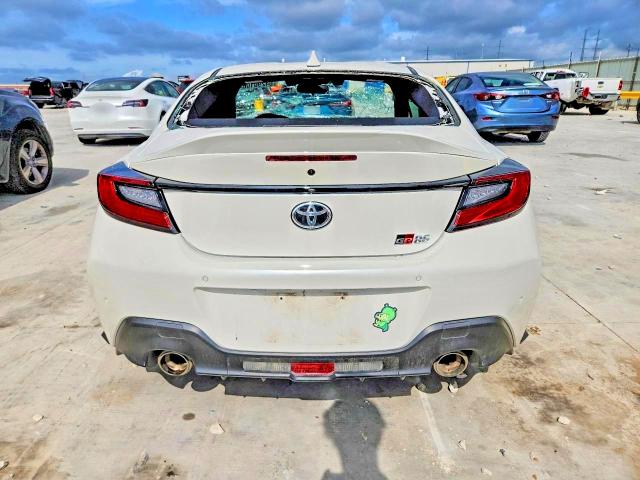 Photo 6 from auction – 2025 TOYOTA GR 86 with VIN JF1ZNBE14S8758732
