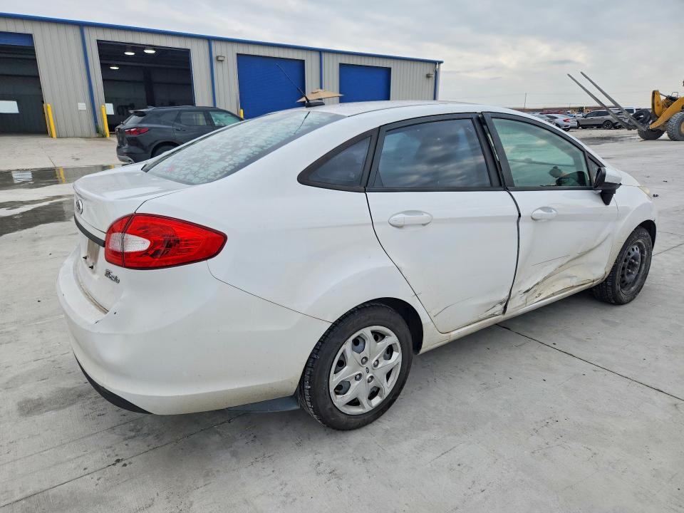 Photo 3 from auction – 2012 FORD FIESTA with VIN 3FADP4BJ1CM118592