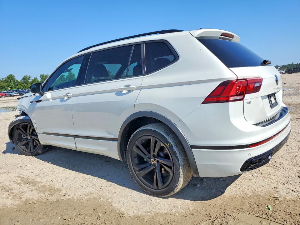 Photo 2 from auction – 2023 VOLKSWAGEN TIGUAN with VIN 3VVCB7AX0PM069971