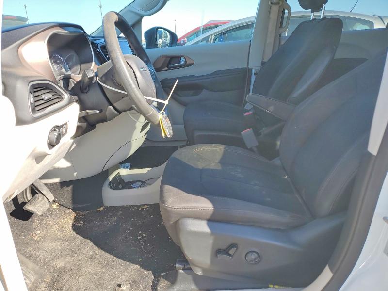 Photo 7 from auction – 2017 CHRYSLER PACIFICA with VIN 2C4RC1DG2HR633869