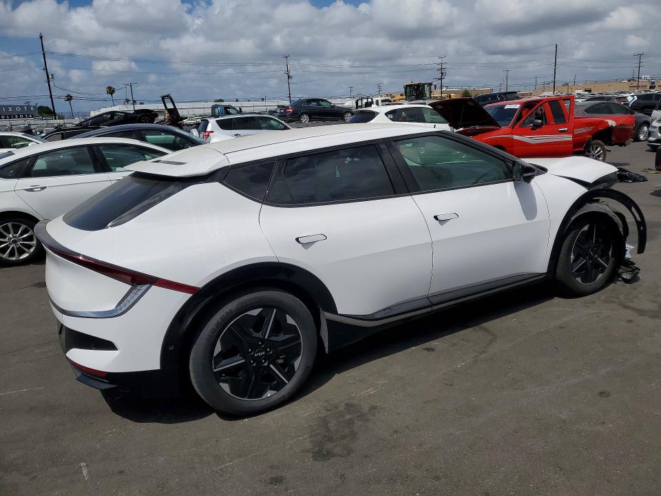 Photo 3 from auction – 2025 KIA EV6 with VIN 5XYC34JA8SG010906