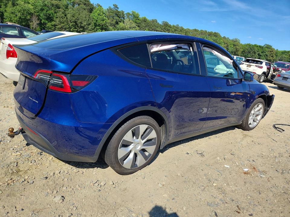 Photo 3 from auction – 2021 TESLA MODEL Y with VIN 5YJYGAEE0MF196165