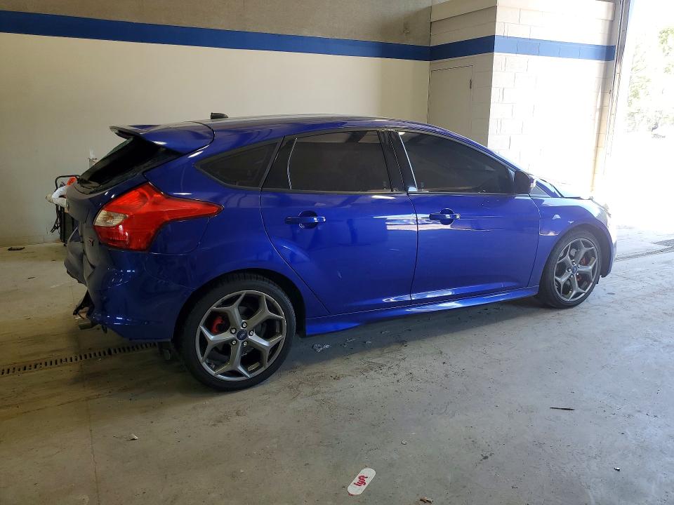 Photo 3 from auction – 2014 FORD FOCUS with VIN 1FADP3L93EL388071