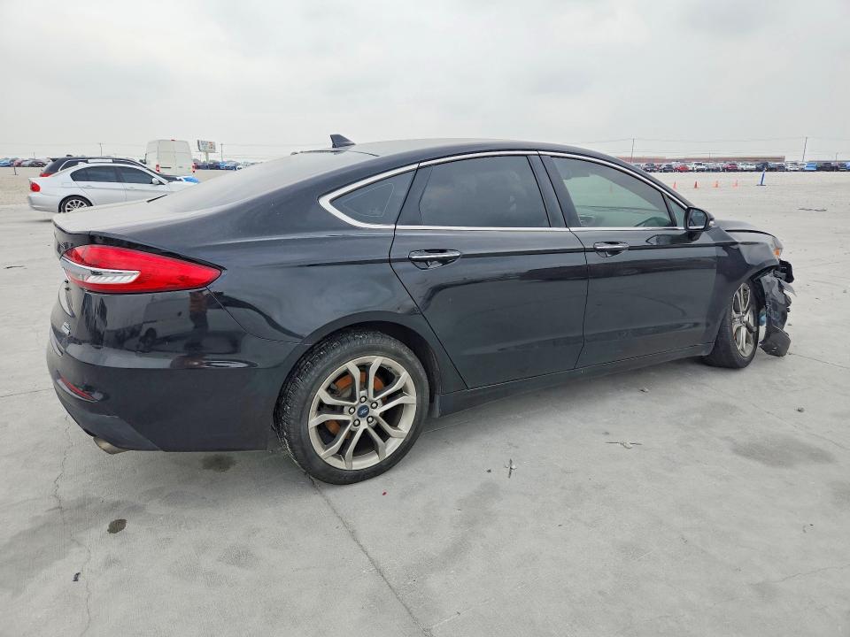Photo 3 from auction – 2019 FORD FUSION with VIN 3FA6P0CDXKR181606