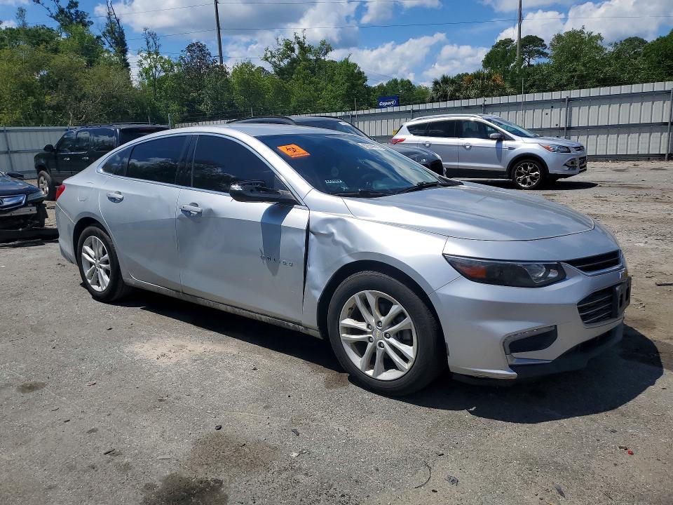 Photo 4 from auction – 2018 CHEVROLET MALIBU with VIN 1G1ZD5STXJF197685