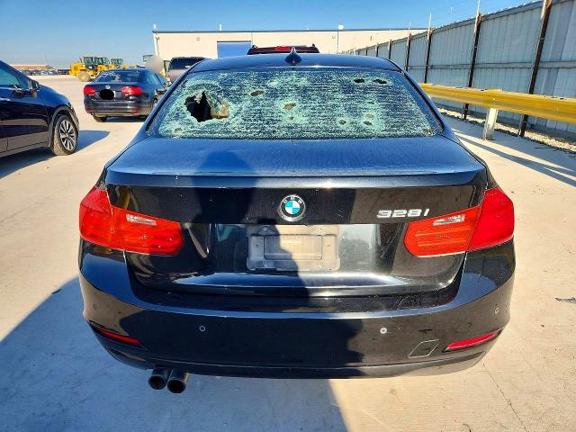 Photo 6 from auction – 2014 BMW 328 with VIN WBA3C1C54EK109071