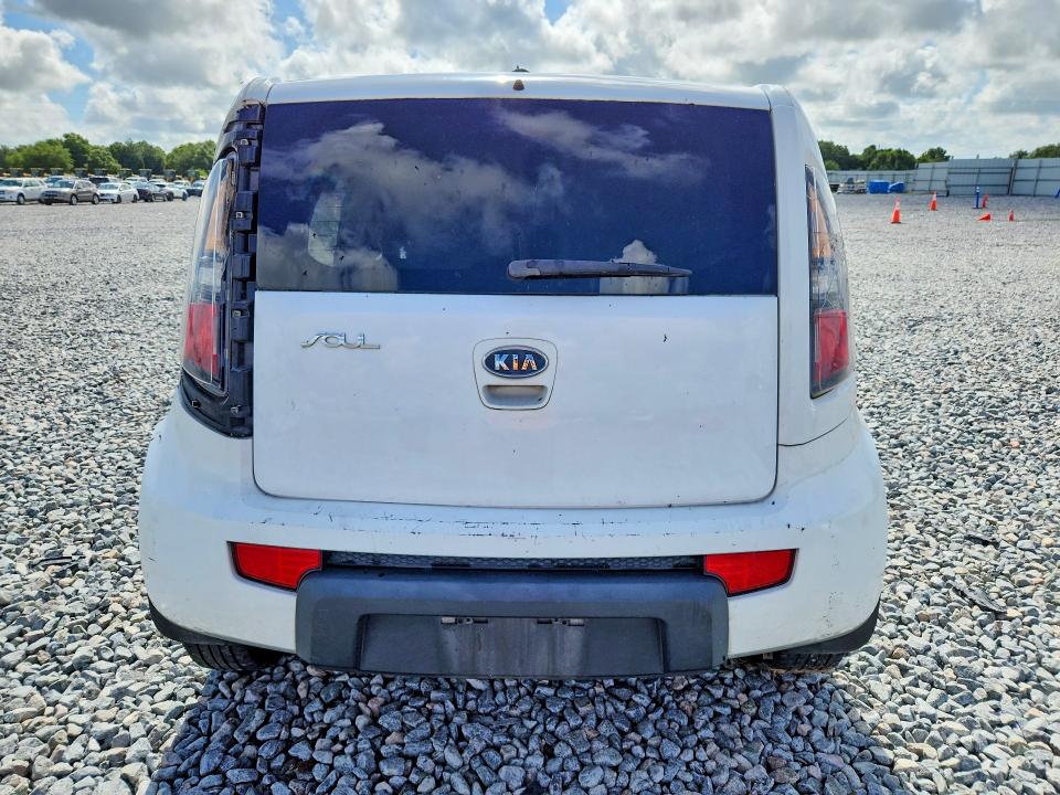 Photo 6 from auction – 2010 KIA SOUL with VIN KNDJT2A28A7701496