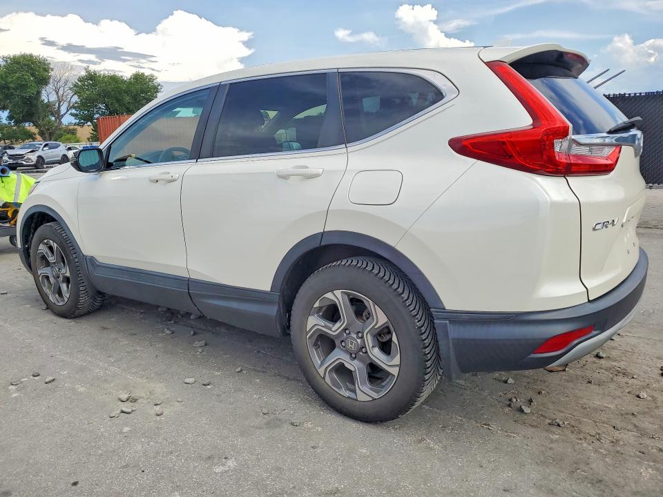 Photo 2 from auction – 2018 HONDA CR-V with VIN 2HKRW2H80JH600095