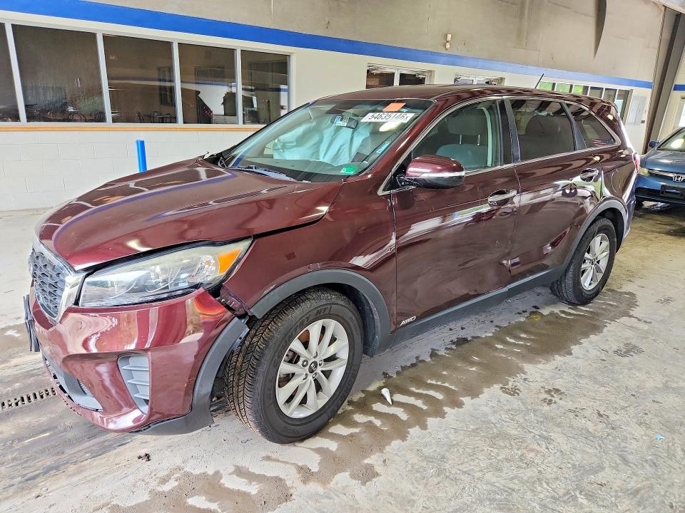 KIA SORENTO 2019 with VIN 5XYPGDA34KG437491 - Photo from auction