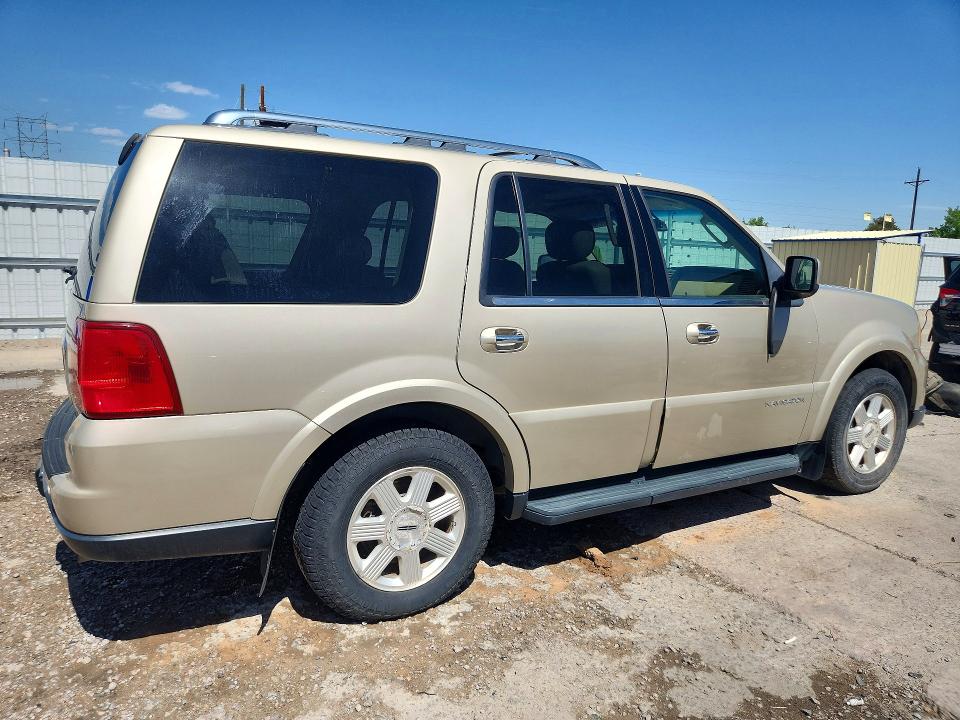 Photo 3 from auction – 2005 LINCOLN NAVIGATOR with VIN 5LMFU28535LJ08122