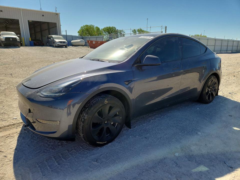 TESLA MODEL Y 2023 with VIN 7SAYGDEE3PA188812 - Photo from auction
