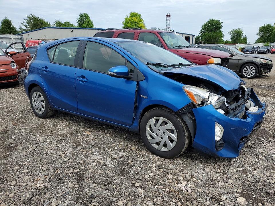 Photo 4 from auction – 2015 TOYOTA PRIUS C with VIN JTDKDTB32F1580179