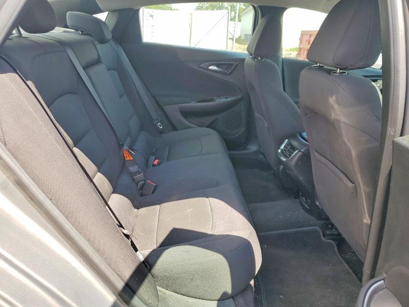 Photo 10 from auction – 2017 CHEVROLET MALIBU with VIN 1G1ZJ5SU0HF192538