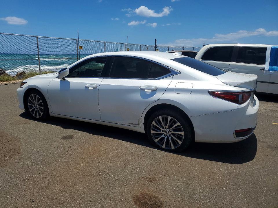 Photo 2 from auction – 2019 LEXUS ES with VIN JTHB21B17K2002574