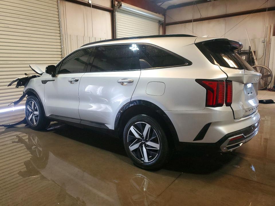 Photo 2 from auction – 2022 KIA SORENTO with VIN 5XYRH4LF5NG086589