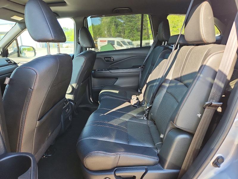 Photo 11 from auction – 2022 HONDA PILOT with VIN 5FNYF6H88NB069820