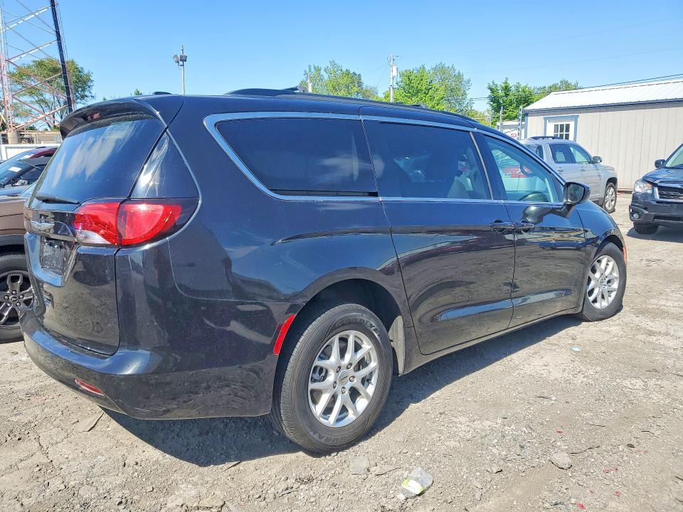 Photo 3 from auction – 2021 CHRYSLER VOYAGER with VIN 2C4RC1DG9MR552149