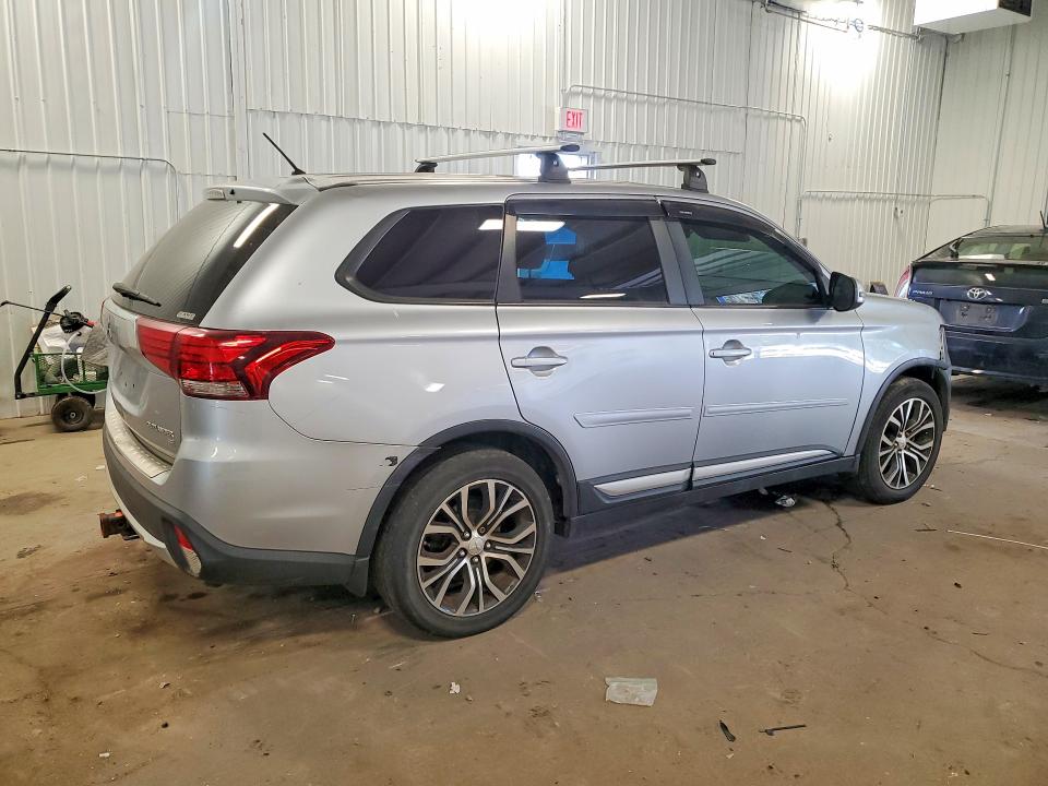 Photo 3 from auction – 2016 MITSUBISHI OUTLANDER with VIN JA4AZ3A35GZ002041